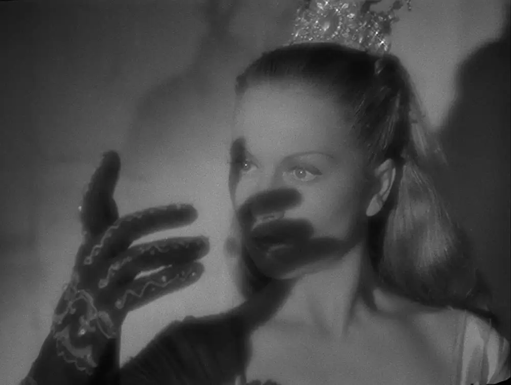 美女と野獣の画像