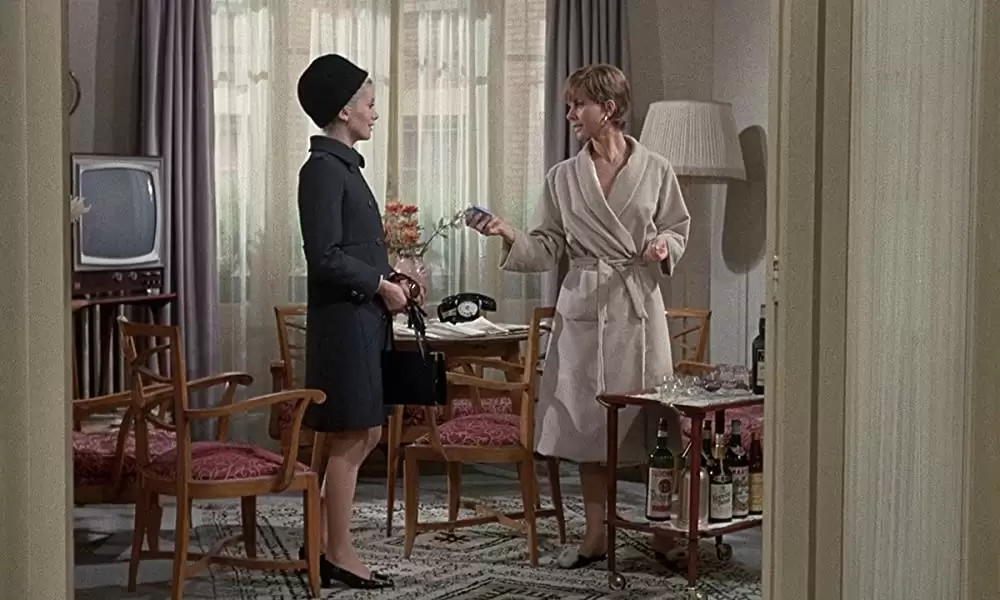 「昼顔」カトリーヌ・ドヌーブ & Geneviève Pageの画像