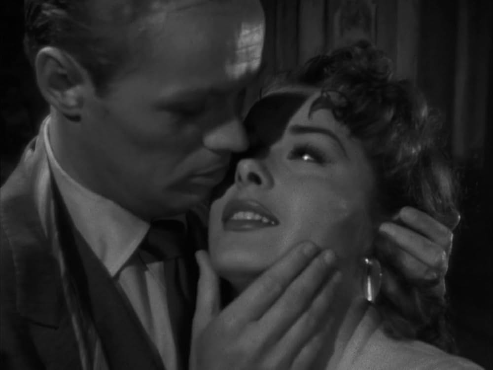 拾った女の画像