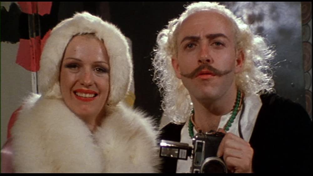 フィメール・トラブルの画像