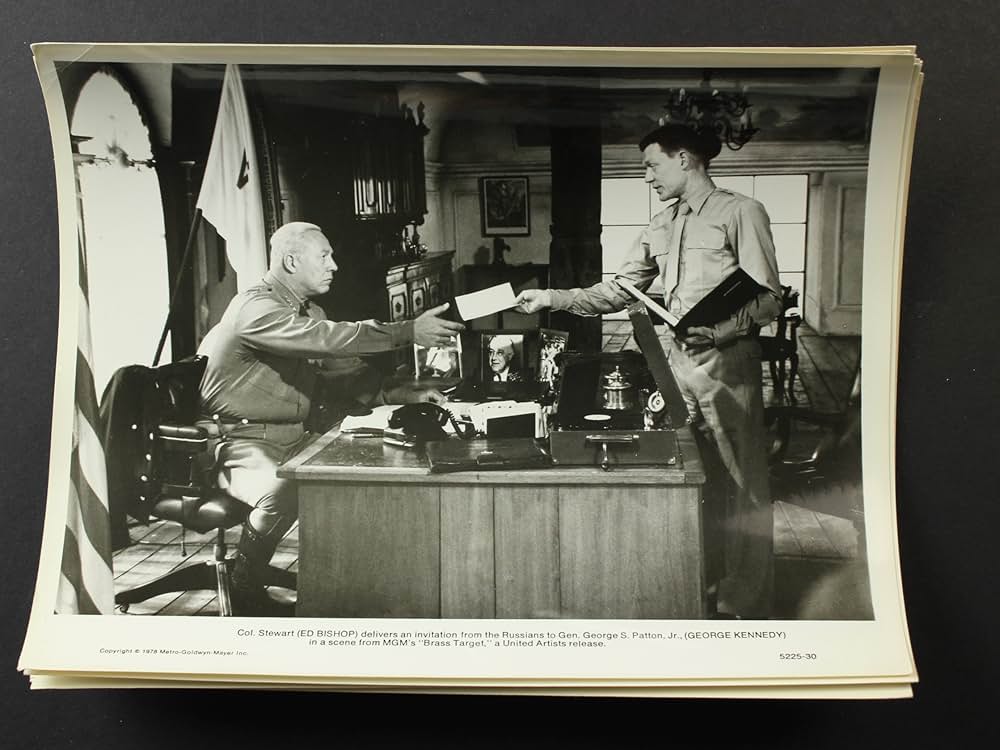 ブラス・ターゲットの画像