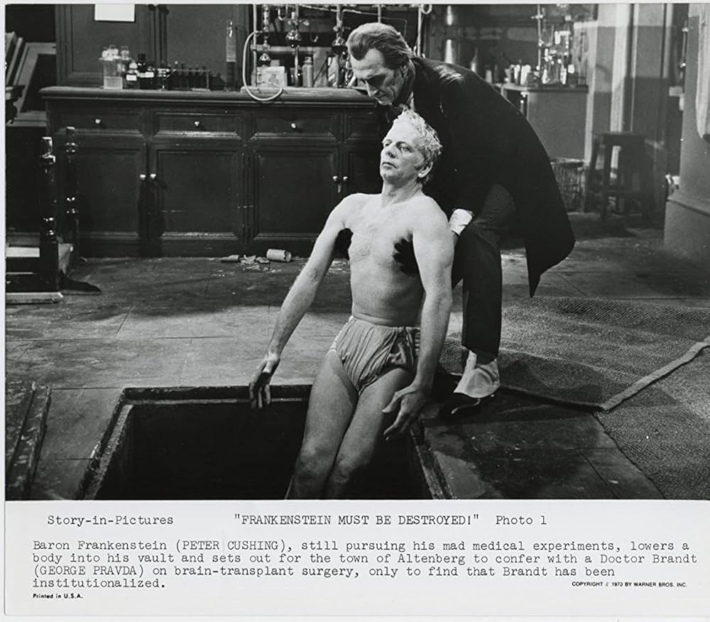 フランケンシュタイン 恐怖の生体実験の画像