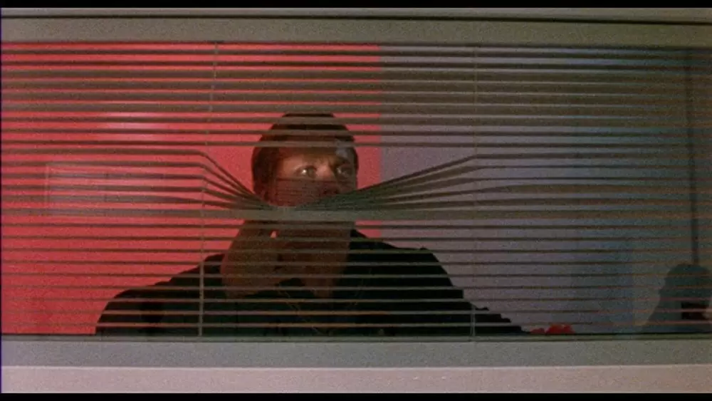 マイドク／いかにしてマイケルはドクター・ハウエルと改造人間軍団に頭蓋骨病院で戦いを挑んだかの画像