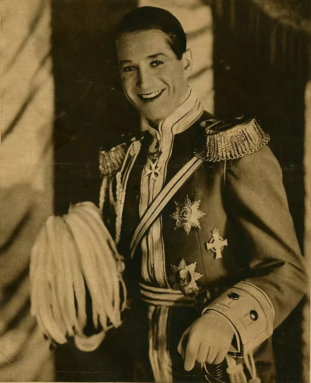 「ラヴ・パレイド」モーリス・シュバリエの画像