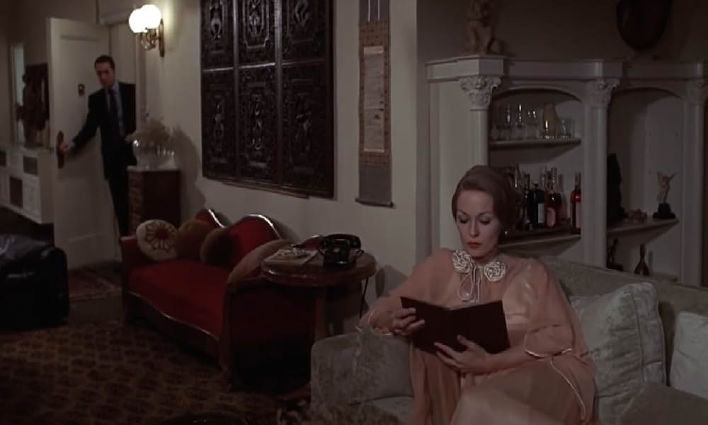 ルーという女の画像