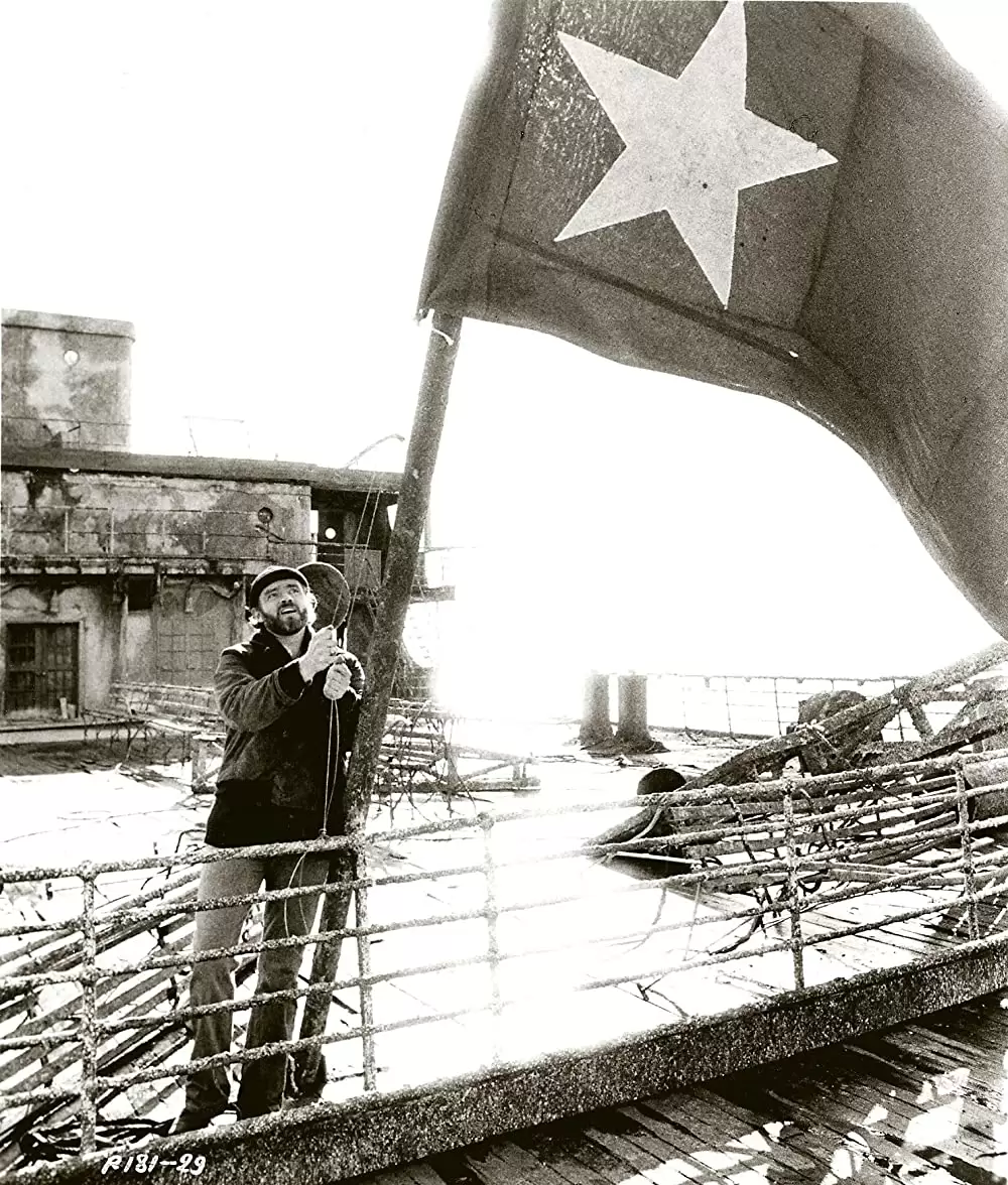 「レイズ・ザ・タイタニック」リチャード・ジョーダンの画像