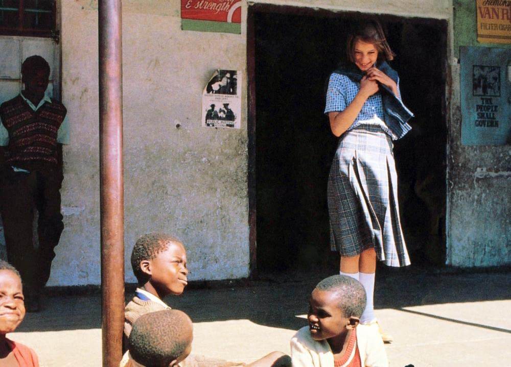 ワールド・アパートの画像