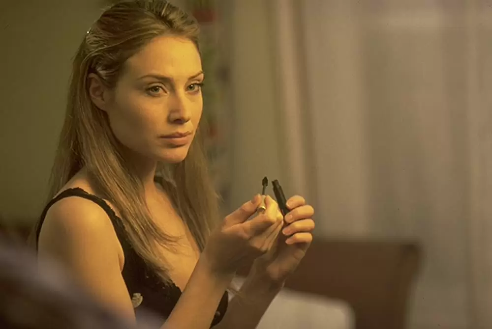 「サベイランス -監視-」クレア・フォーラニの画像