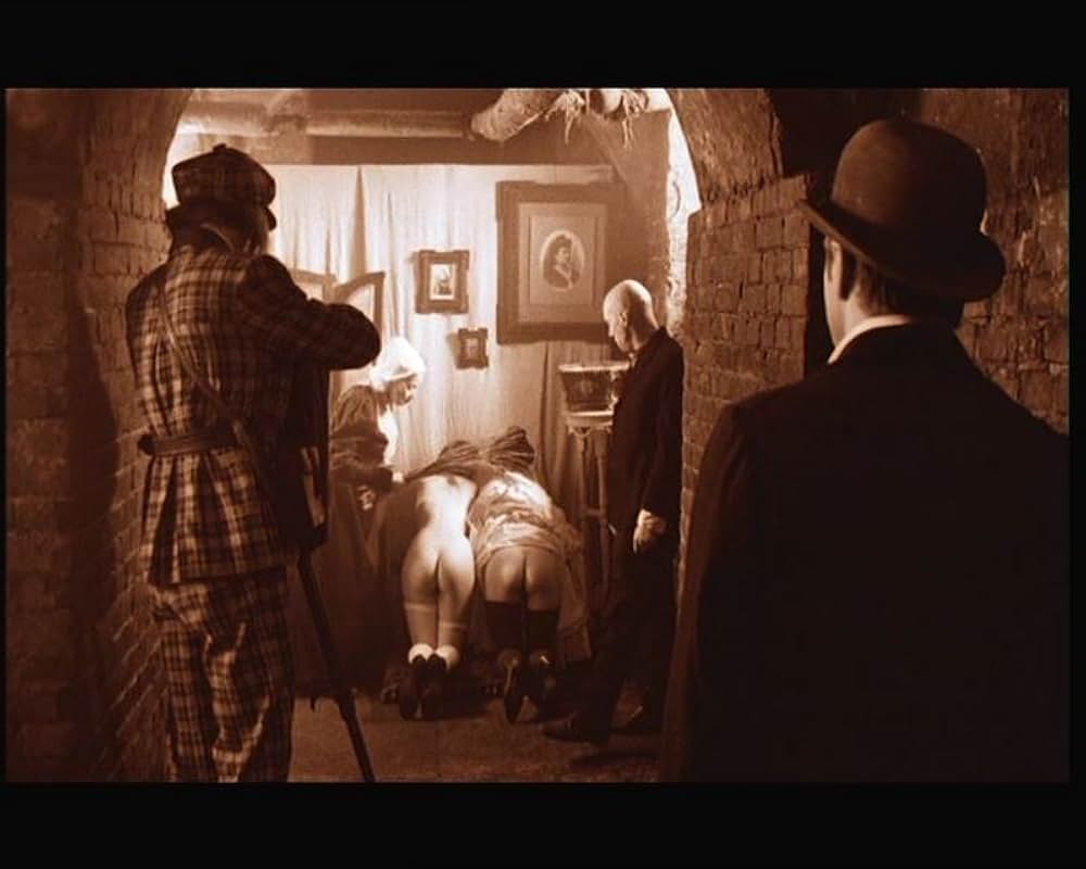 フリークスも人間もの画像