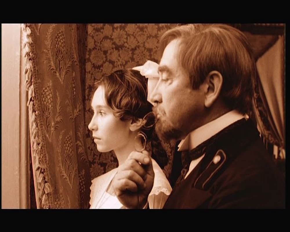 フリークスも人間もの画像