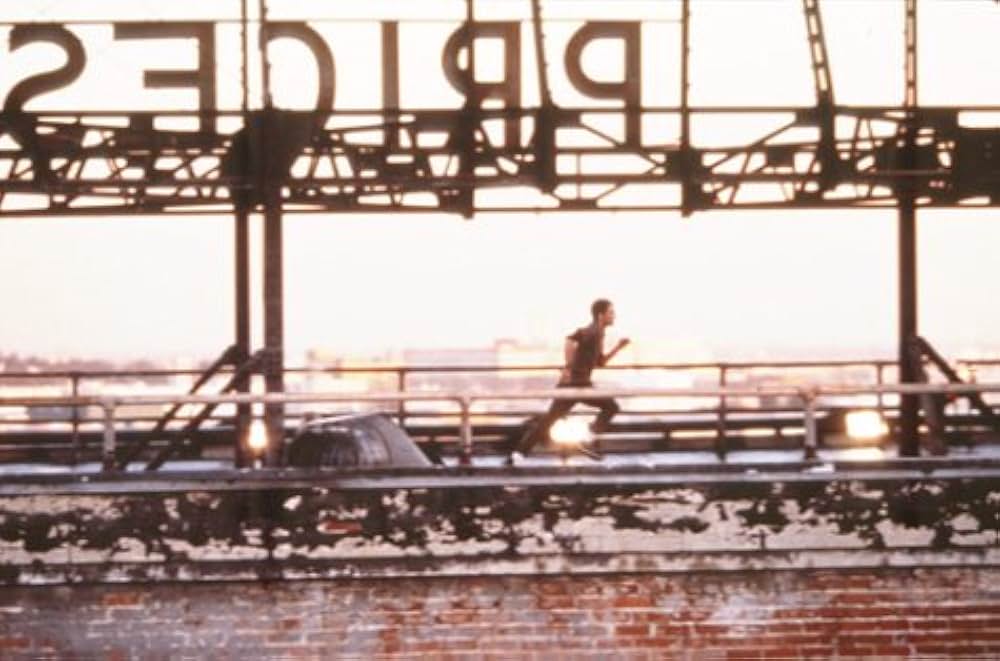 ミリオンダラー・ホテルの画像