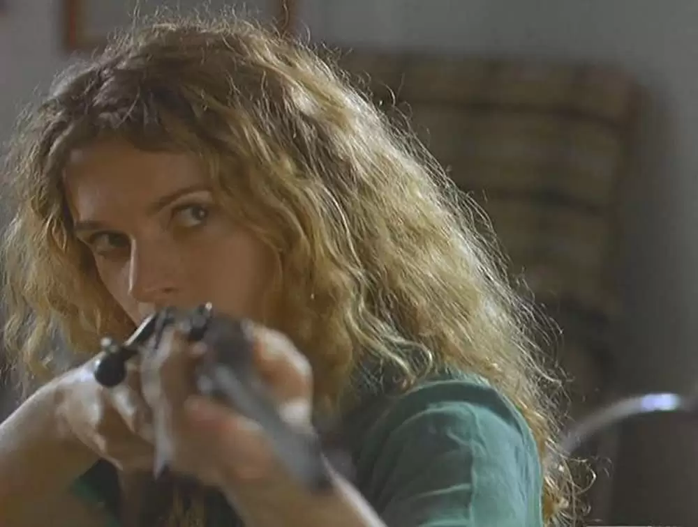 「ミルクのお値段」Danielle Cormack & カール・アーバンの画像