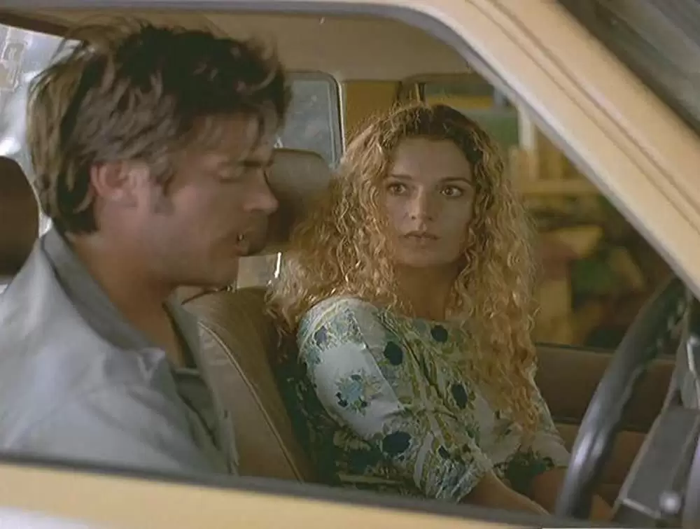 「ミルクのお値段」Danielle Cormack & カール・アーバンの画像