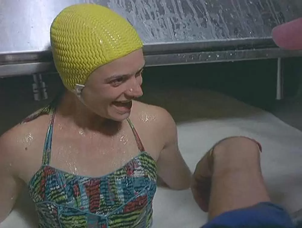 「ミルクのお値段」Danielle Cormack & カール・アーバンの画像