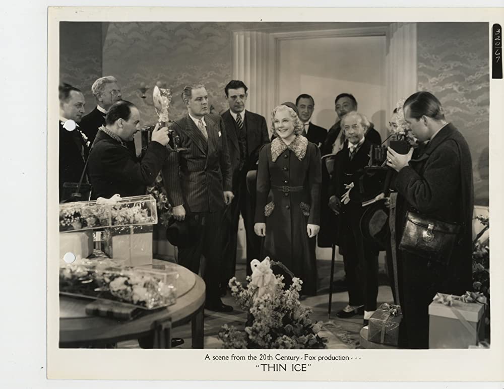 廿日鼠と人間の画像