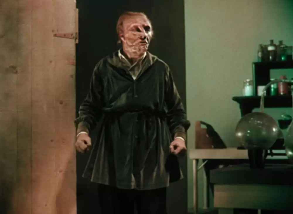 「肉の蝋人形」ライオネル・アトウィルの画像