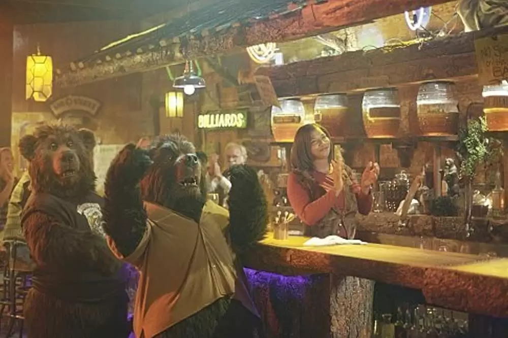 「カントリー・ベアーズ」クイーン・ラティファ & ブラッド・ギャレット & スティーブン・ルートの画像