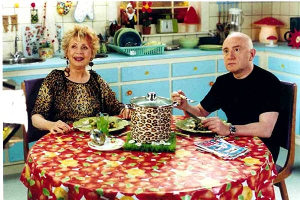 マダムと奇人と殺人との画像