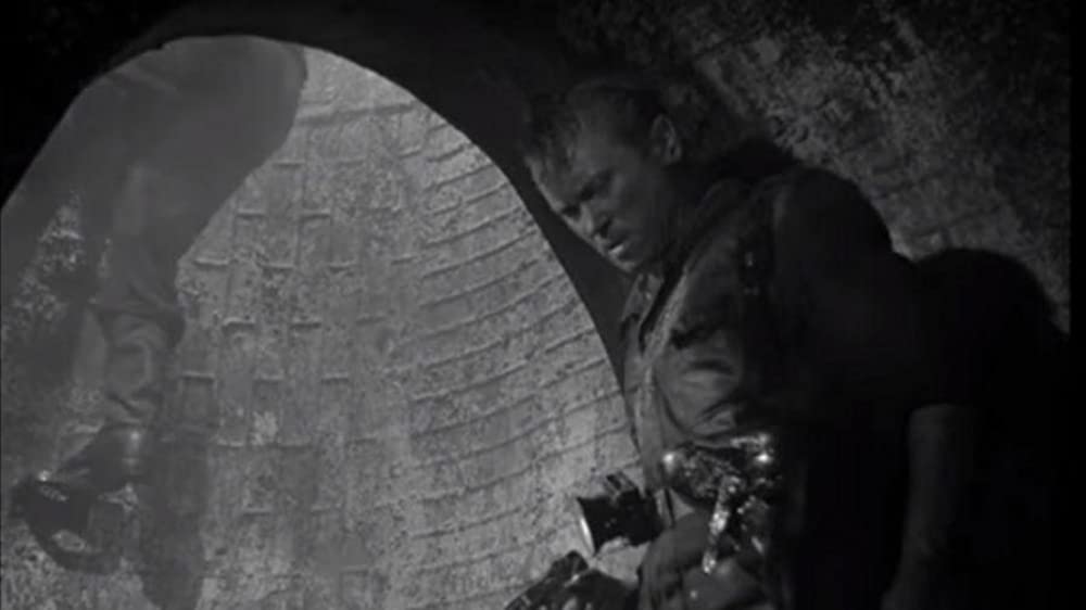 地下水道の画像