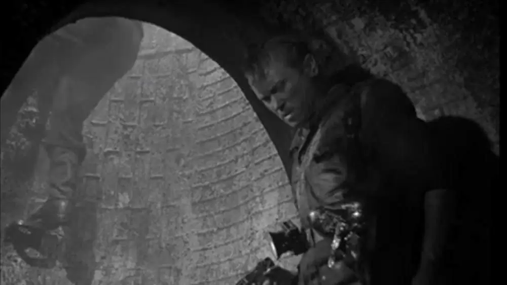 地下水道の画像