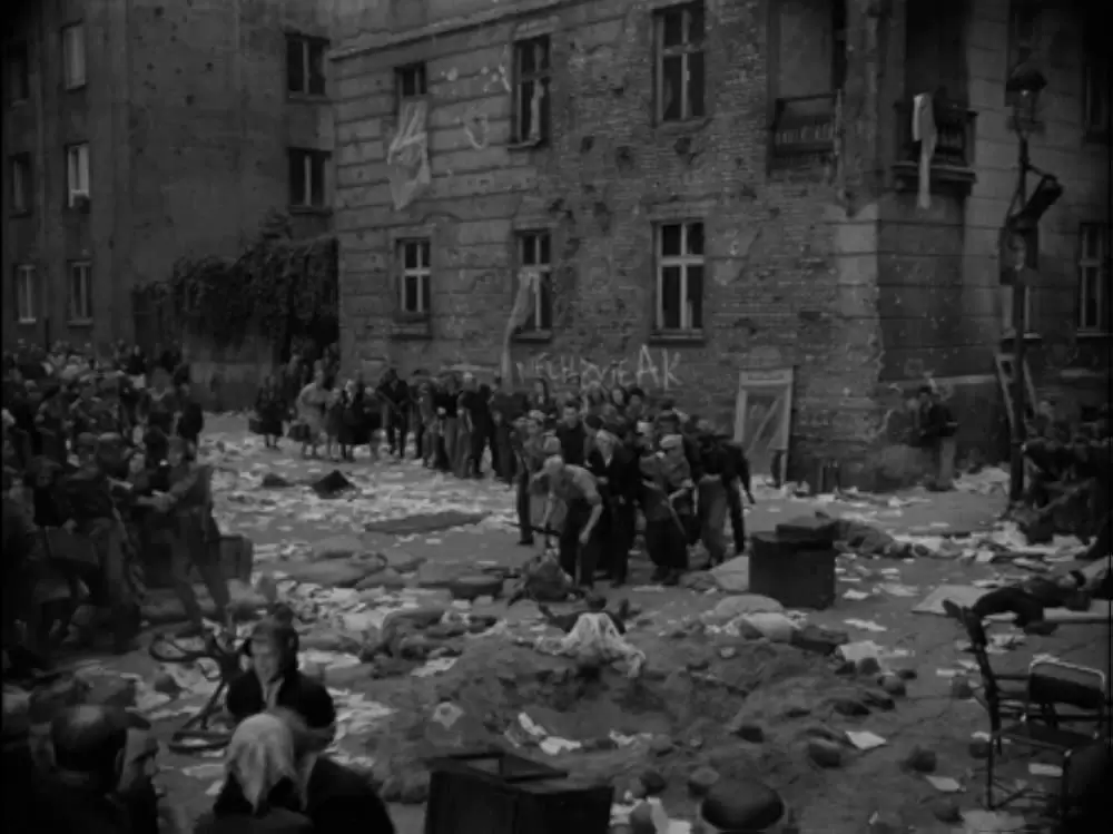 地下水道の画像