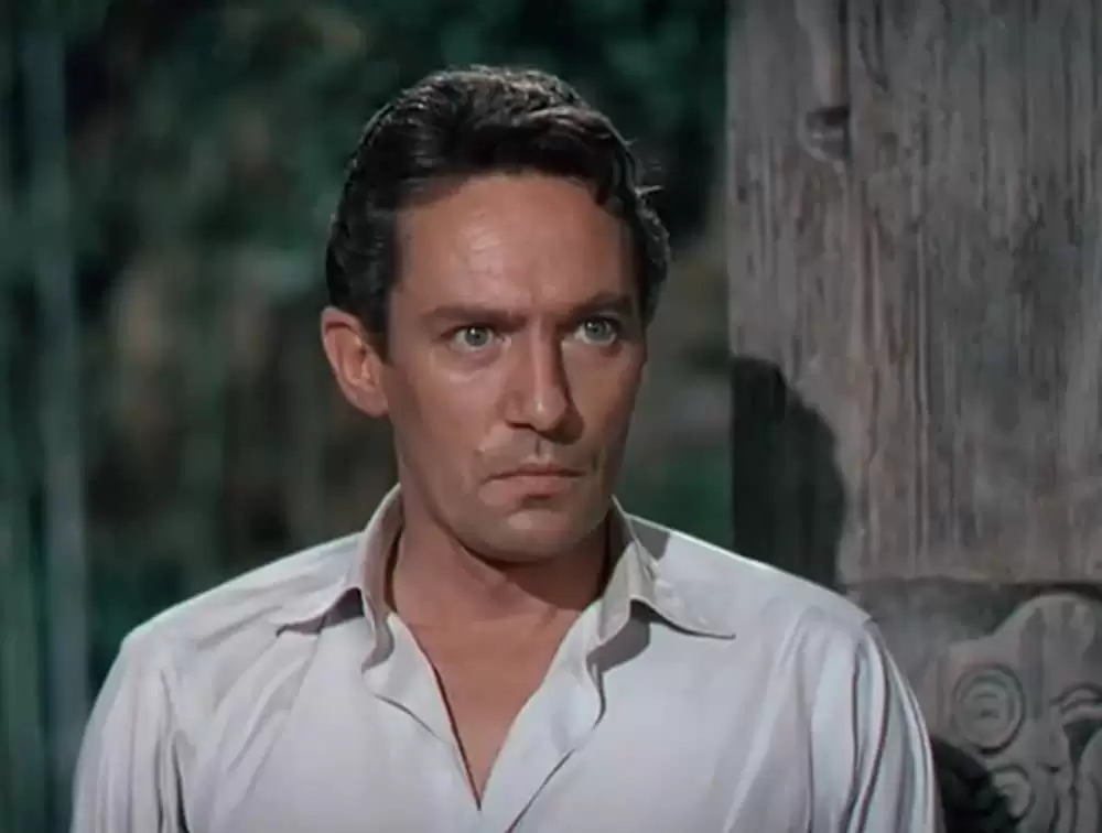 「巨象の道」ピーター・フィンチの画像