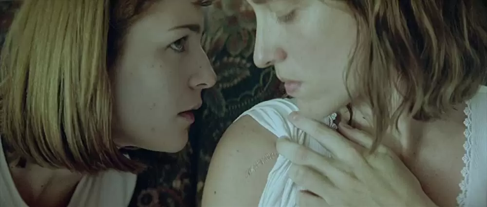 「籠の中の乙女」Angeliki Papoulia & Mary Tsoniの画像