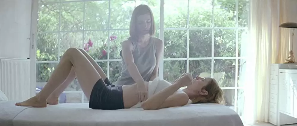 「籠の中の乙女」Angeliki Papoulia & Mary Tsoniの画像