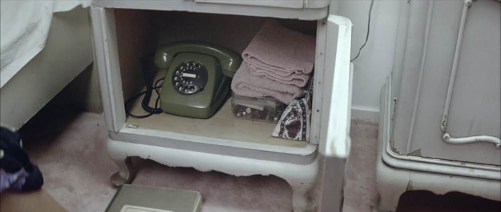 籠の中の乙女の画像