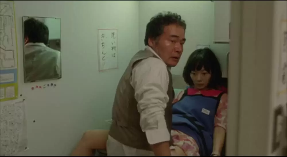 「空気人形」ペ・ドゥナの画像