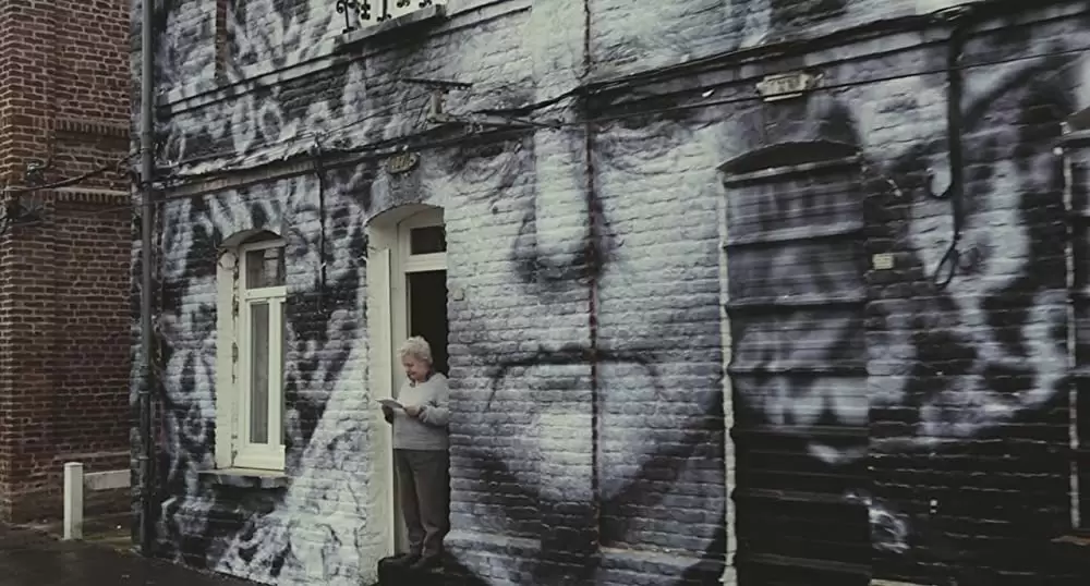 顔たち、ところどころの画像