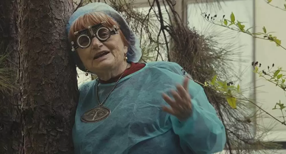 顔たち、ところどころの画像