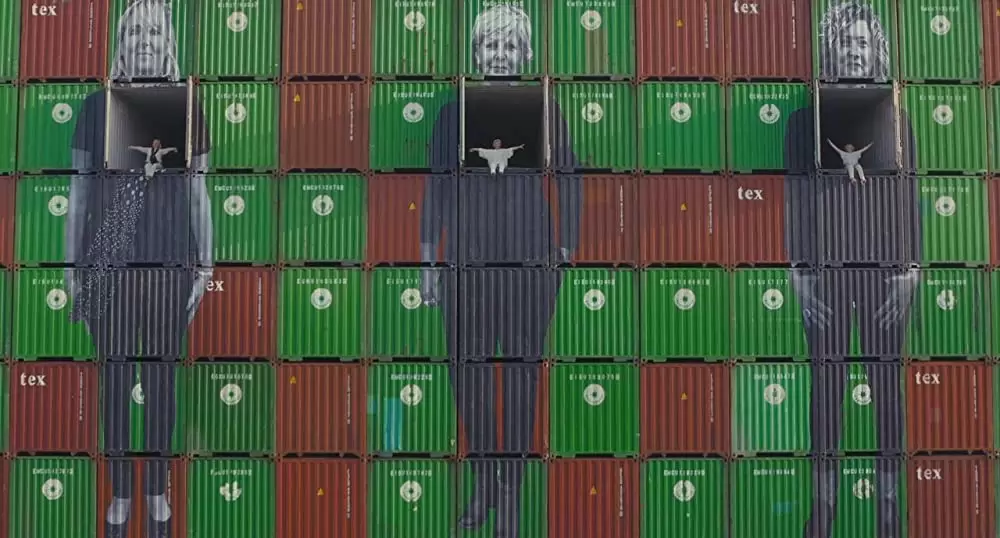 顔たち、ところどころの画像