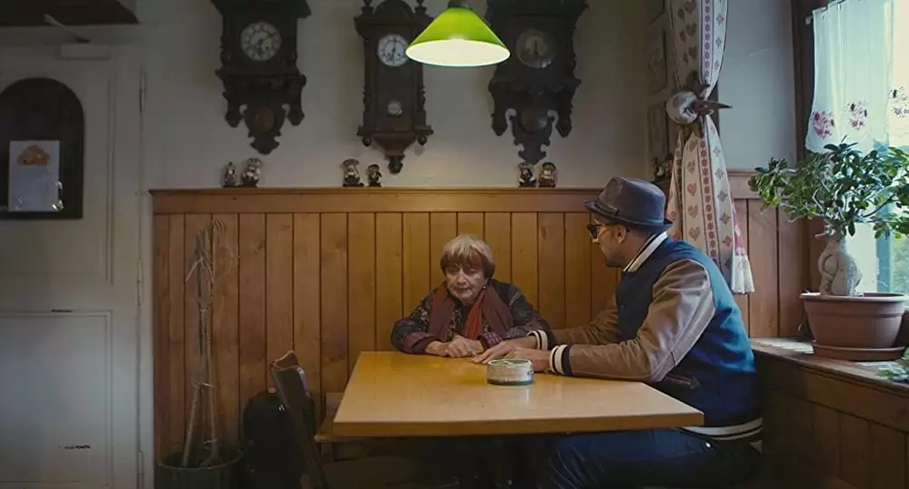 顔たち、ところどころの画像