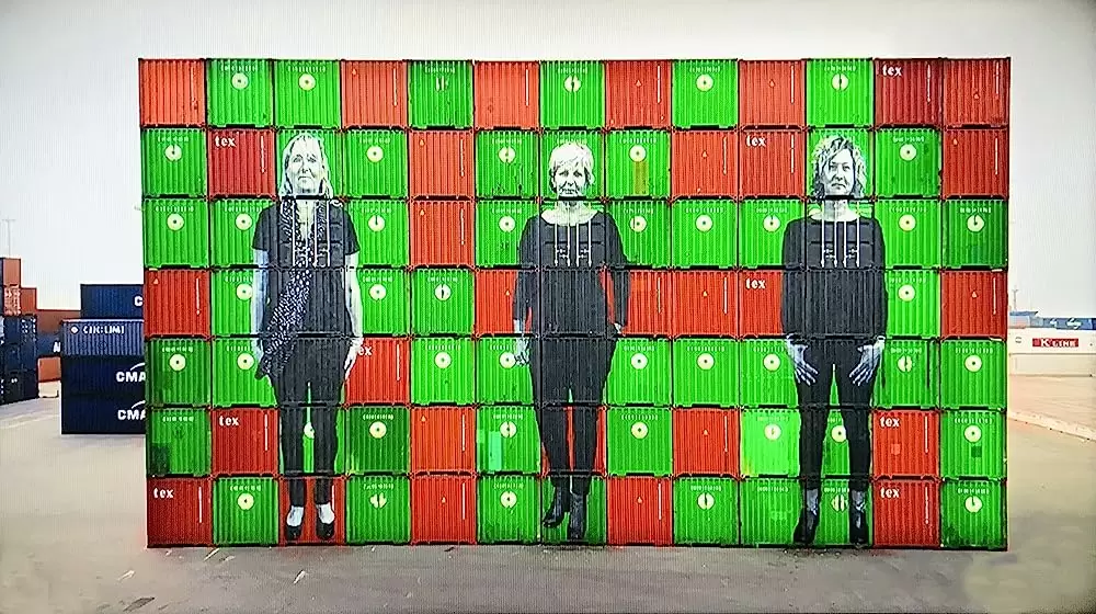 顔たち、ところどころの画像