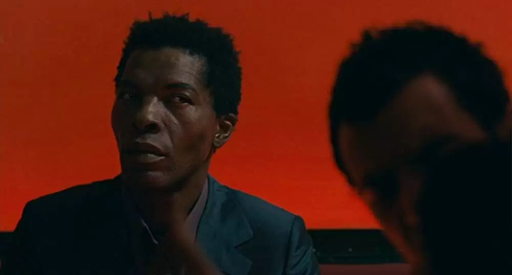 リミッツ・オブ・コントロールの画像