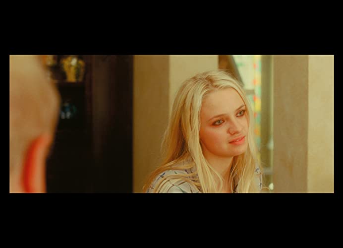 風にそよぐ草の画像