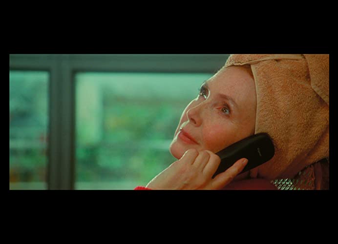 風にそよぐ草の画像