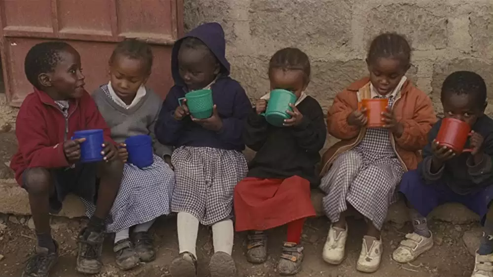 おじいさんと草原の小学校の画像