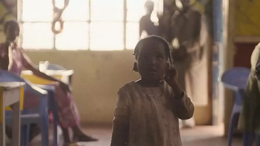 おじいさんと草原の小学校の画像