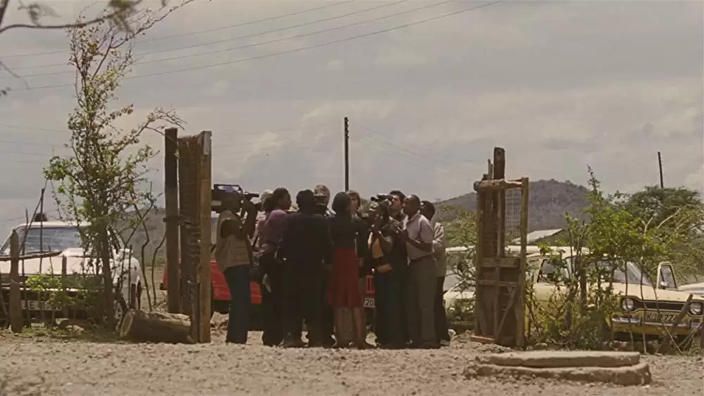 おじいさんと草原の小学校の画像