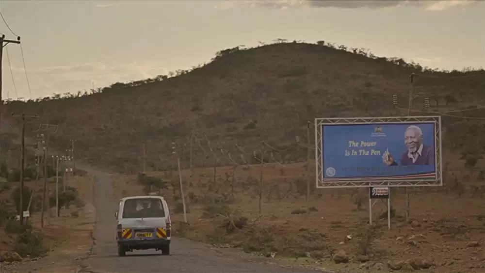 おじいさんと草原の小学校の画像