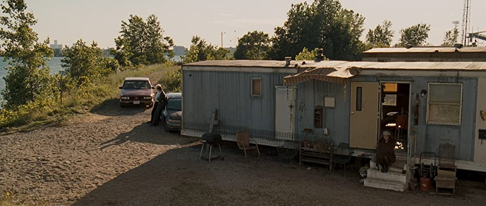 顔のないスパイの画像