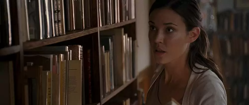 顔のないスパイの画像