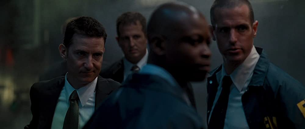 顔のないスパイの画像