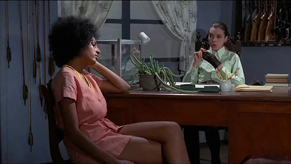 残酷女刑務所の画像