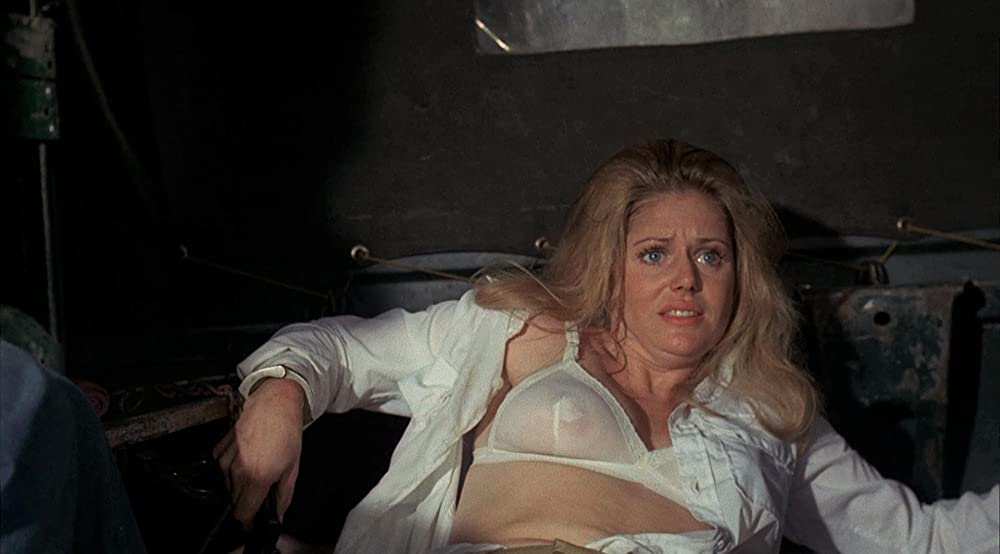 残酷女刑務所の画像