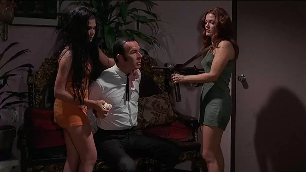 残酷女刑務所の画像