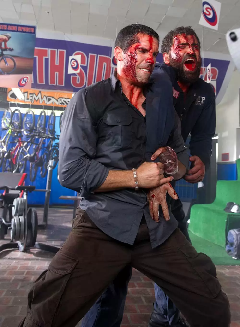 「ユニバーサル・ソルジャー 殺戮の黙示録」スコット・アドキンス & アンドレイ・アルロフスキーの画像