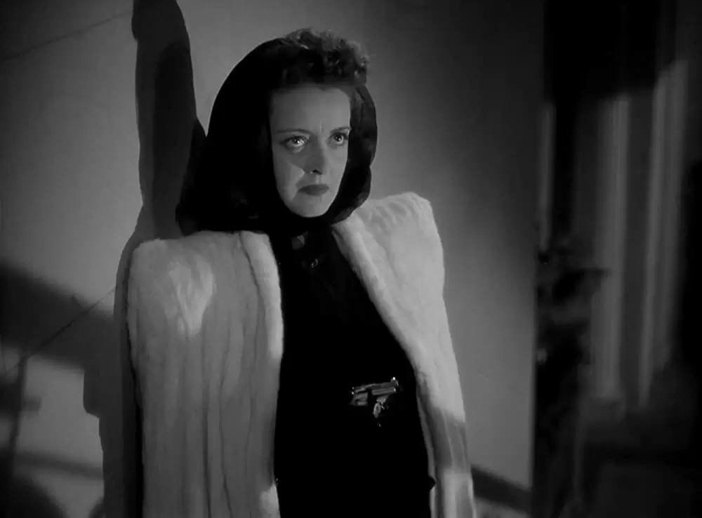 「愛憎の曲」ベティ・デイビスの画像